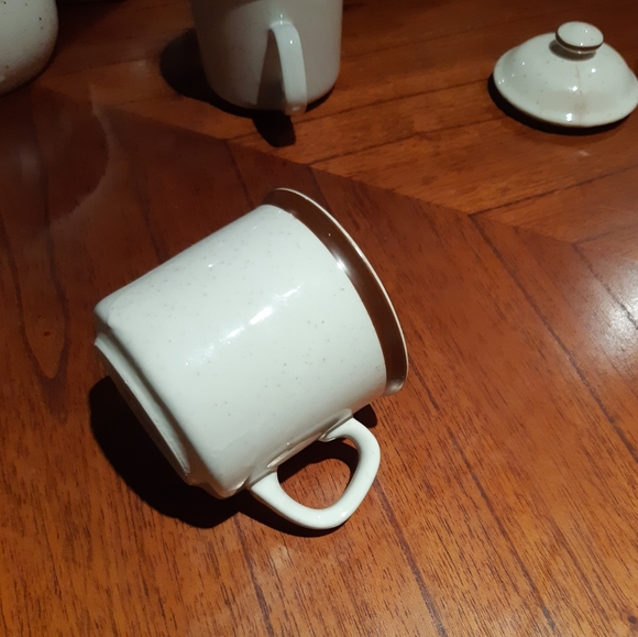 Valencia Stoneware Pattern - Picture 3 of 5